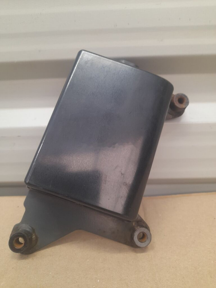 RADAR AKTYWNY ACC2 AEBS DAF XF 106 LIFT 2109334  DAF 2109334 XF 106 truck - Elektrosistēma - Kravas automašīna: foto 1 RADAR AKTYWNY ACC2 AEBS DAF XF 106 LIFT 2109334  DAF 2109334 XF 106 truck - Elektrosistēma - Kravas automašīna: foto 1