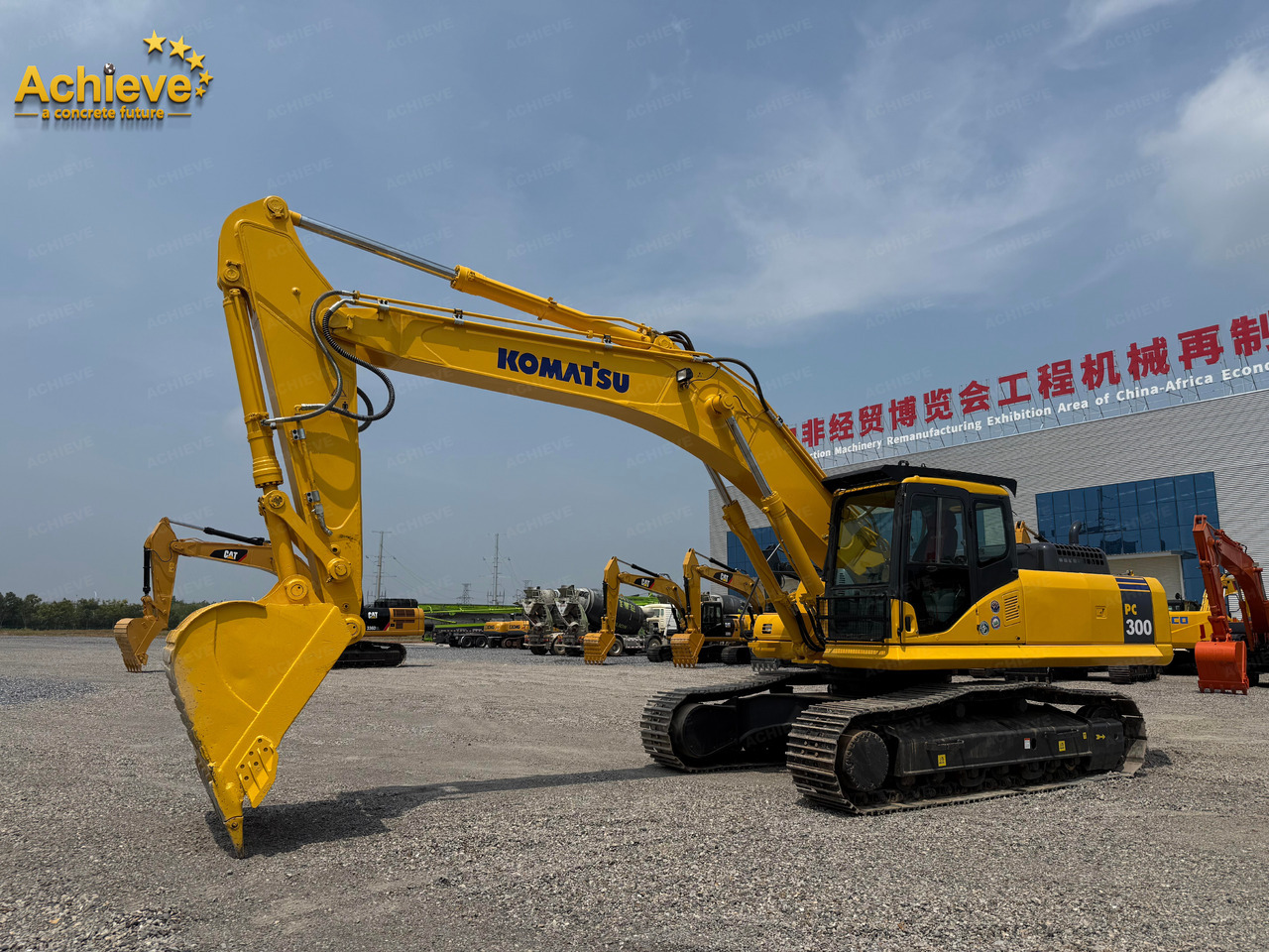 Komatsu hydraulic excavator PC300-8M0 187 /1950KW/rpm 1.4-2.0m³ 32000kg Remanufactured【ACHIEVE】 TOP CONDITION!!! - Kāpurķēžu ekskavators: foto 3 Komatsu hydraulic excavator PC300-8M0 187 /1950KW/rpm 1.4-2.0m³ 32000kg Remanufactured【ACHIEVE】 TOP CONDITION!!! - Kāpurķēžu ekskavators: foto 3