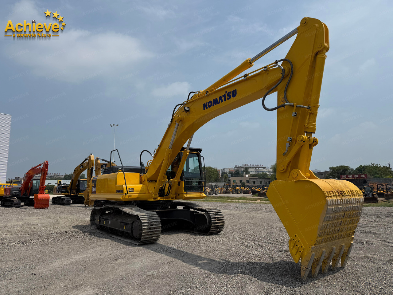 Komatsu hydraulic excavator PC300-8M0 187 /1950KW/rpm 1.4-2.0m³ 32000kg Remanufactured【ACHIEVE】 TOP CONDITION!!! - Kāpurķēžu ekskavators: foto 1 Komatsu hydraulic excavator PC300-8M0 187 /1950KW/rpm 1.4-2.0m³ 32000kg Remanufactured【ACHIEVE】 TOP CONDITION!!! - Kāpurķēžu ekskavators: foto 1