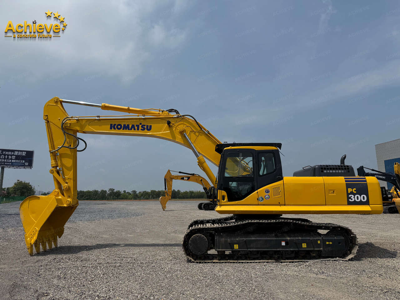Komatsu hydraulic excavator PC300-8M0 187 /1950KW/rpm 1.4-2.0m³ 32000kg Remanufactured【ACHIEVE】 TOP CONDITION!!! - Kāpurķēžu ekskavators: foto 2 Komatsu hydraulic excavator PC300-8M0 187 /1950KW/rpm 1.4-2.0m³ 32000kg Remanufactured【ACHIEVE】 TOP CONDITION!!! - Kāpurķēžu ekskavators: foto 2