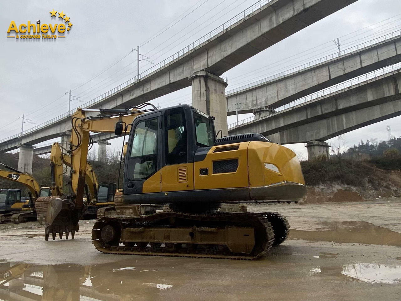 XCMG XE135D 0.32-0.61(0.52) m³ 86/2200 kw/rpm QSF3.8 260 L 99.1 kN 【ACHIEVE】 TOP CONDITION!!! - Kāpurķēžu ekskavators: foto 3 XCMG XE135D 0.32-0.61(0.52) m³ 86/2200 kw/rpm QSF3.8 260 L 99.1 kN 【ACHIEVE】 TOP CONDITION!!! - Kāpurķēžu ekskavators: foto 3
