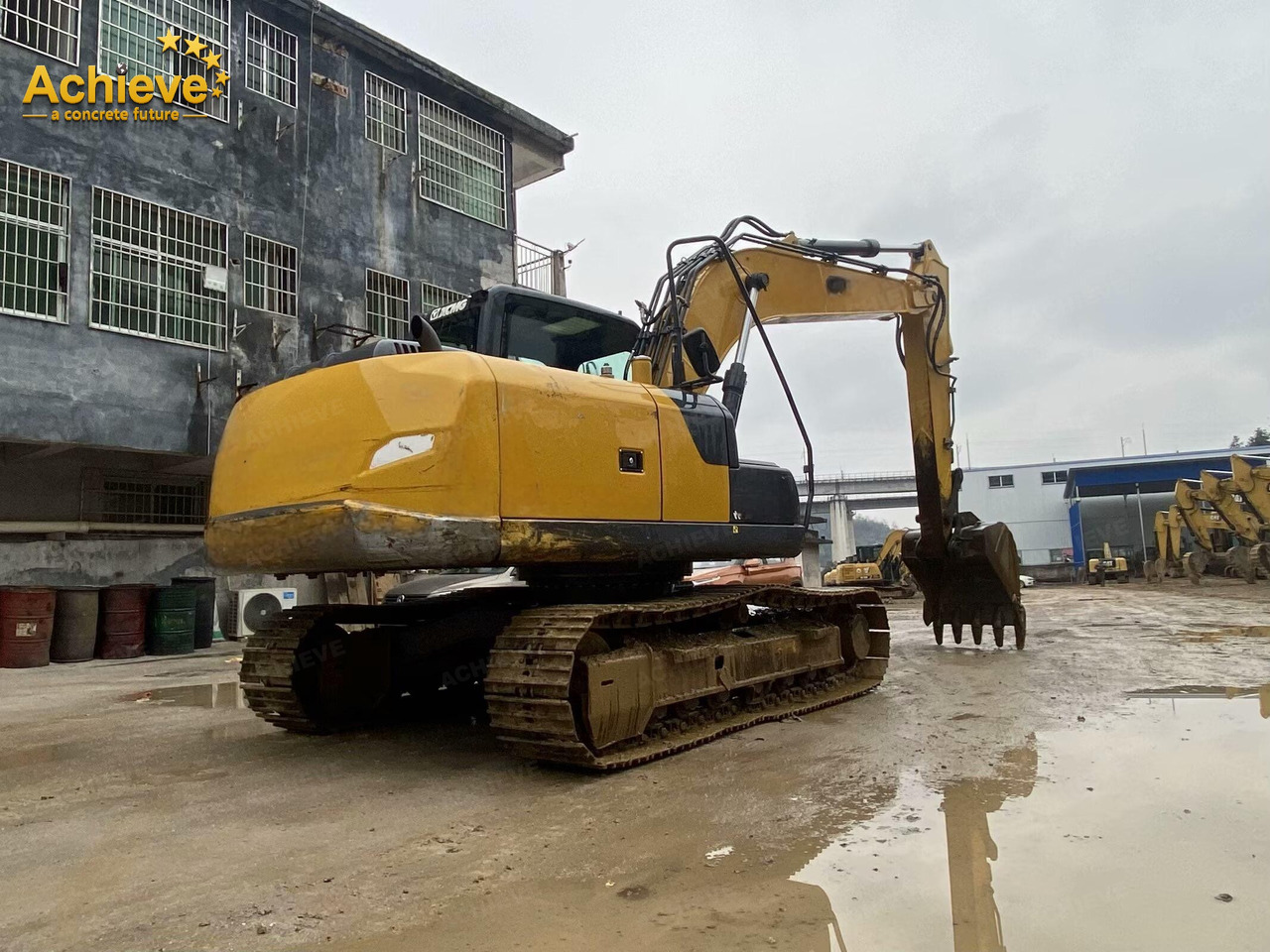 XCMG XE135D 0.32-0.61(0.52) m³ 86/2200 kw/rpm QSF3.8 260 L 99.1 kN 【ACHIEVE】 TOP CONDITION!!! - Kāpurķēžu ekskavators: foto 4 XCMG XE135D 0.32-0.61(0.52) m³ 86/2200 kw/rpm QSF3.8 260 L 99.1 kN 【ACHIEVE】 TOP CONDITION!!! - Kāpurķēžu ekskavators: foto 4