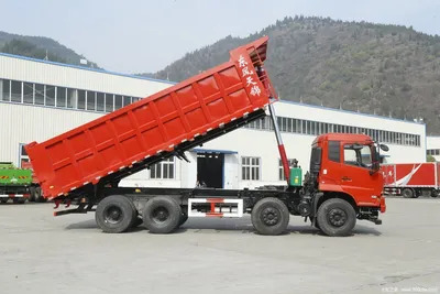 12-Wheel Sinotruck Dongfeng 310HP Truck 6m Dump Body - Kravas automašīna pašizgāzējs: foto 1 12-Wheel Sinotruck Dongfeng 310HP Truck 6m Dump Body - Kravas automašīna pašizgāzējs: foto 1