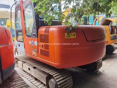 2014 Year Used Hitachi Zx70 Zx60 Mini Excavator From Japan - Kāpurķēžu ekskavators: foto 1 2014 Year Used Hitachi Zx70 Zx60 Mini Excavator From Japan - Kāpurķēžu ekskavators: foto 1