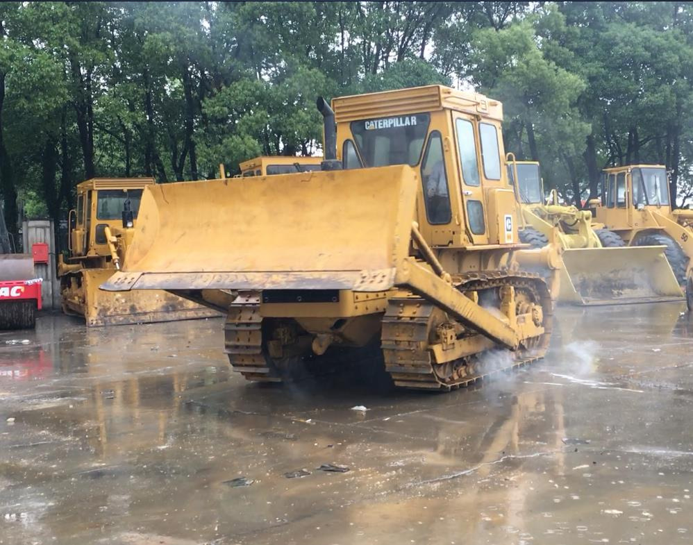 Caterpillar D6D Bulldozer Good Condition Tracked Tractor for Bolivia - Buldozers: foto 3 Caterpillar D6D Bulldozer Good Condition Tracked Tractor for Bolivia - Buldozers: foto 3