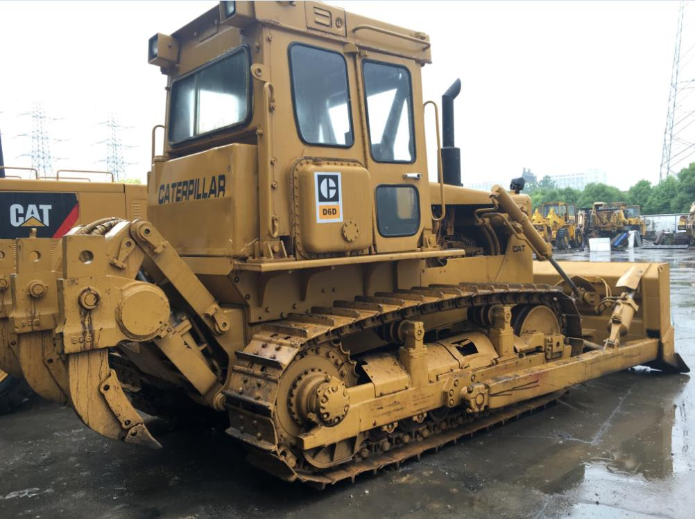 Caterpillar D6D Bulldozer Good Condition Tracked Tractor for Bolivia - Buldozers: foto 4 Caterpillar D6D Bulldozer Good Condition Tracked Tractor for Bolivia - Buldozers: foto 4