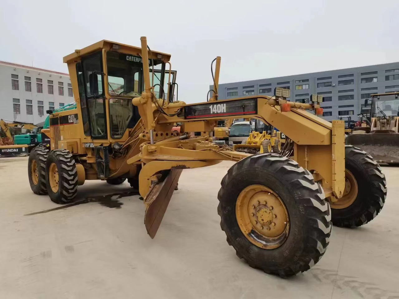 Caterpillar Original Color Motor Grader Used CAT 140H - Greiders: foto 2 Caterpillar Original Color Motor Grader Used CAT 140H - Greiders: foto 2
