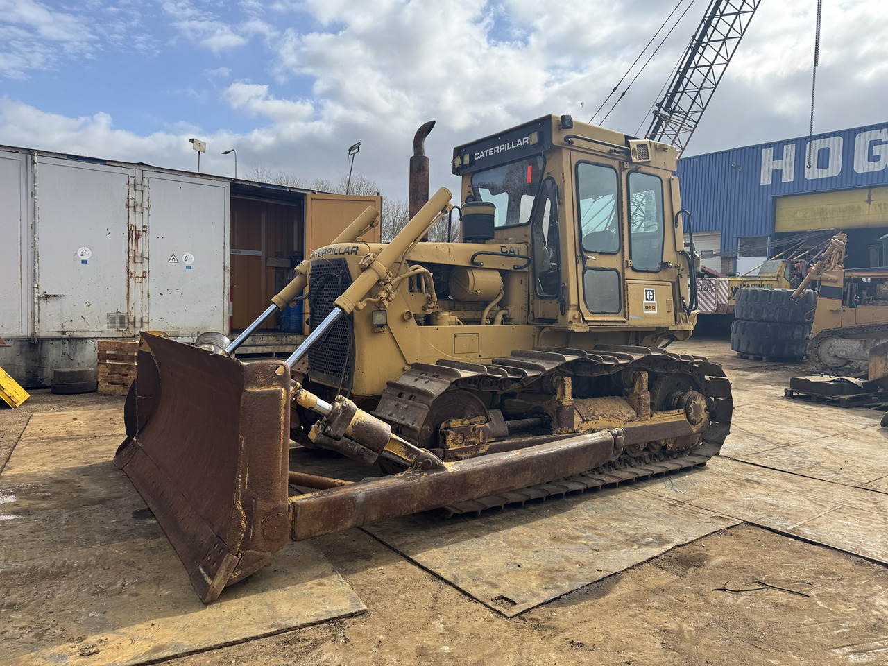 Caterpillar Used Bulldozer CAT D6D Good Price Tracked Tractor - Buldozers: foto 4 Caterpillar Used Bulldozer CAT D6D Good Price Tracked Tractor - Buldozers: foto 4