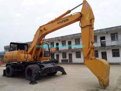 Riteņu ekskavators Good Price Used 20 Ton Wheel Excavator Hyundai 200 Excavator Moving by Wheels for Sale: foto 1