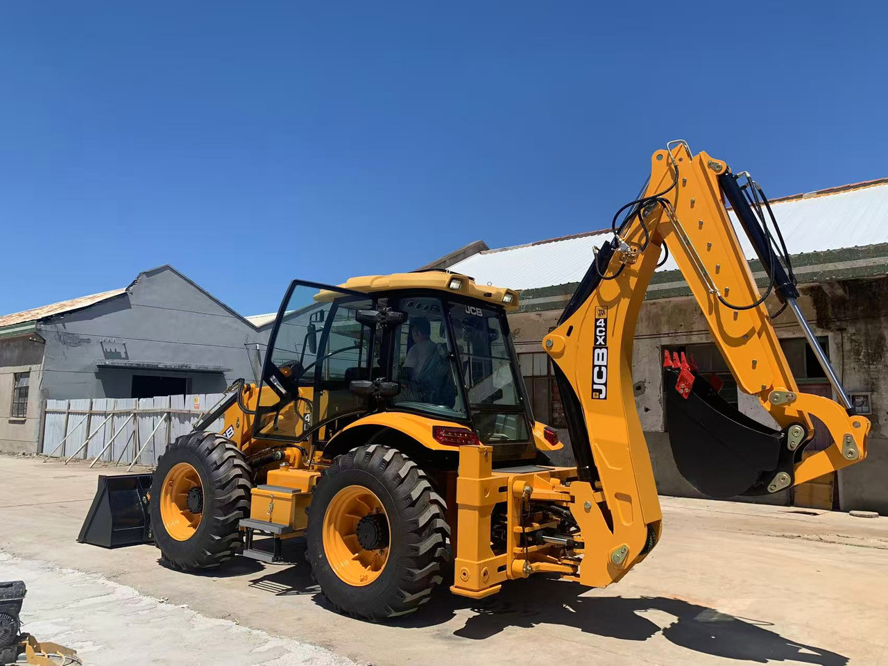 JCB Backhoe Loader 4CX, 4DX Good Price on Sale - Ekskavators-iekrāvējs: foto 3 JCB Backhoe Loader 4CX, 4DX Good Price on Sale - Ekskavators-iekrāvējs: foto 3