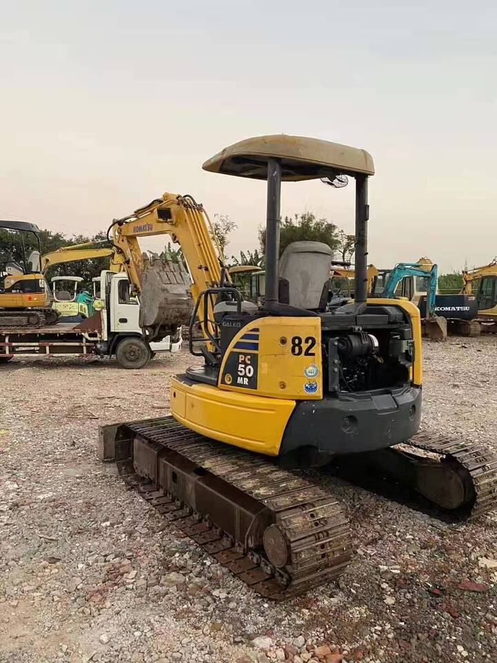 KOMATSU samll digger 5 ton excavatr Komatsu PC50MR with open cabin - Mini-ekskavators: foto 2 KOMATSU samll digger 5 ton excavatr Komatsu PC50MR with open cabin - Mini-ekskavators: foto 2