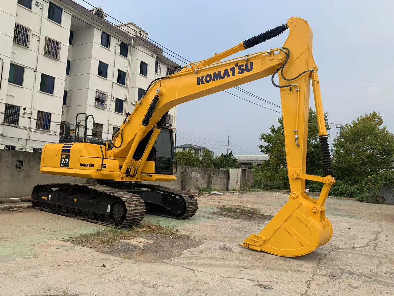 Komatsu Crawler Excavator PC210, PC200 Good Price Japan Excavator - Kāpurķēžu ekskavators: foto 2 Komatsu Crawler Excavator PC210, PC200 Good Price Japan Excavator - Kāpurķēžu ekskavators: foto 2
