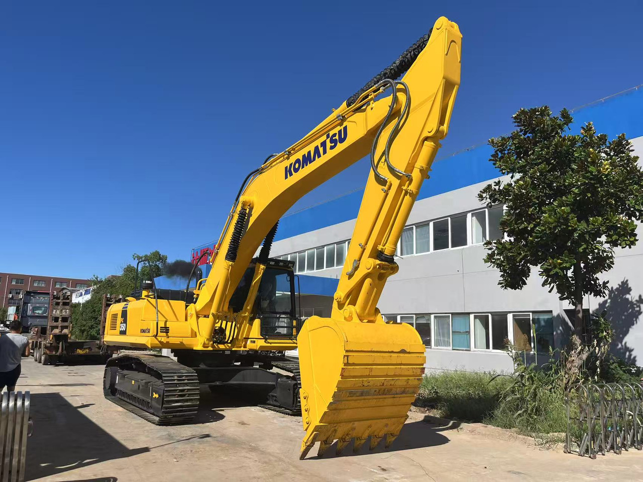 Komatsu PC350 Secondhand Big Excavator 35 ton Capacity - Kāpurķēžu ekskavators: foto 4 Komatsu PC350 Secondhand Big Excavator 35 ton Capacity - Kāpurķēžu ekskavators: foto 4