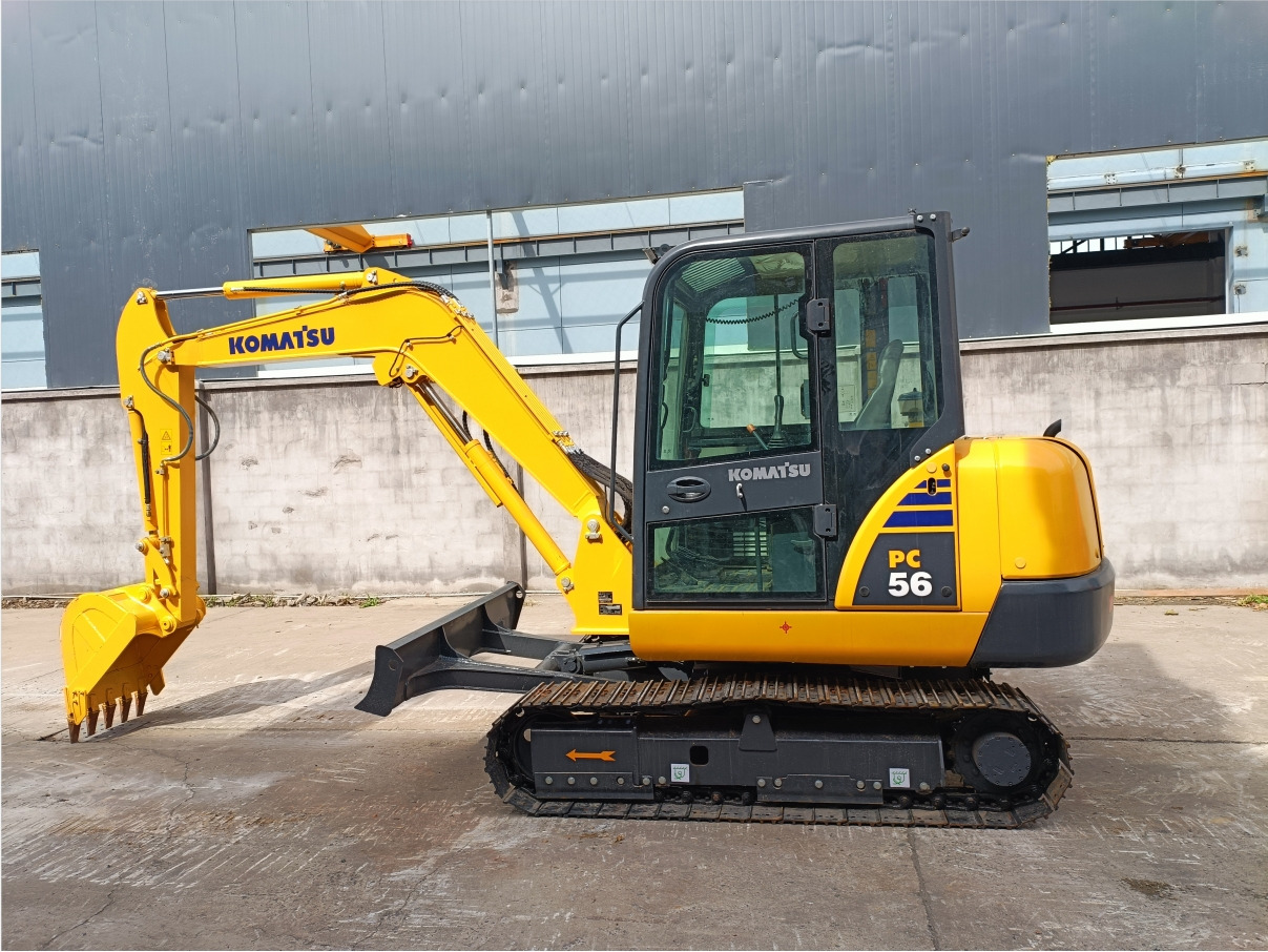 Komatsu PC56 Secondhand Condition Small Excavator - Kāpurķēžu ekskavators: foto 1 Komatsu PC56 Secondhand Condition Small Excavator - Kāpurķēžu ekskavators: foto 1