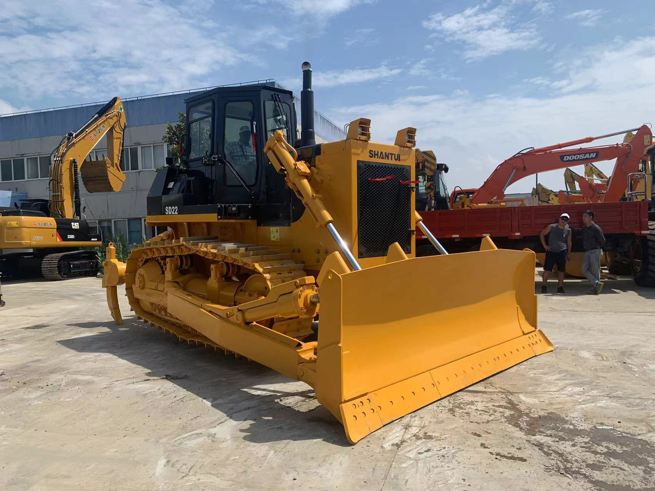 SHANTUI Bulldozer SD22, SD32 Secondhand Tracked Tactor - Buldozers: foto 4 SHANTUI Bulldozer SD22, SD32 Secondhand Tracked Tactor - Buldozers: foto 4