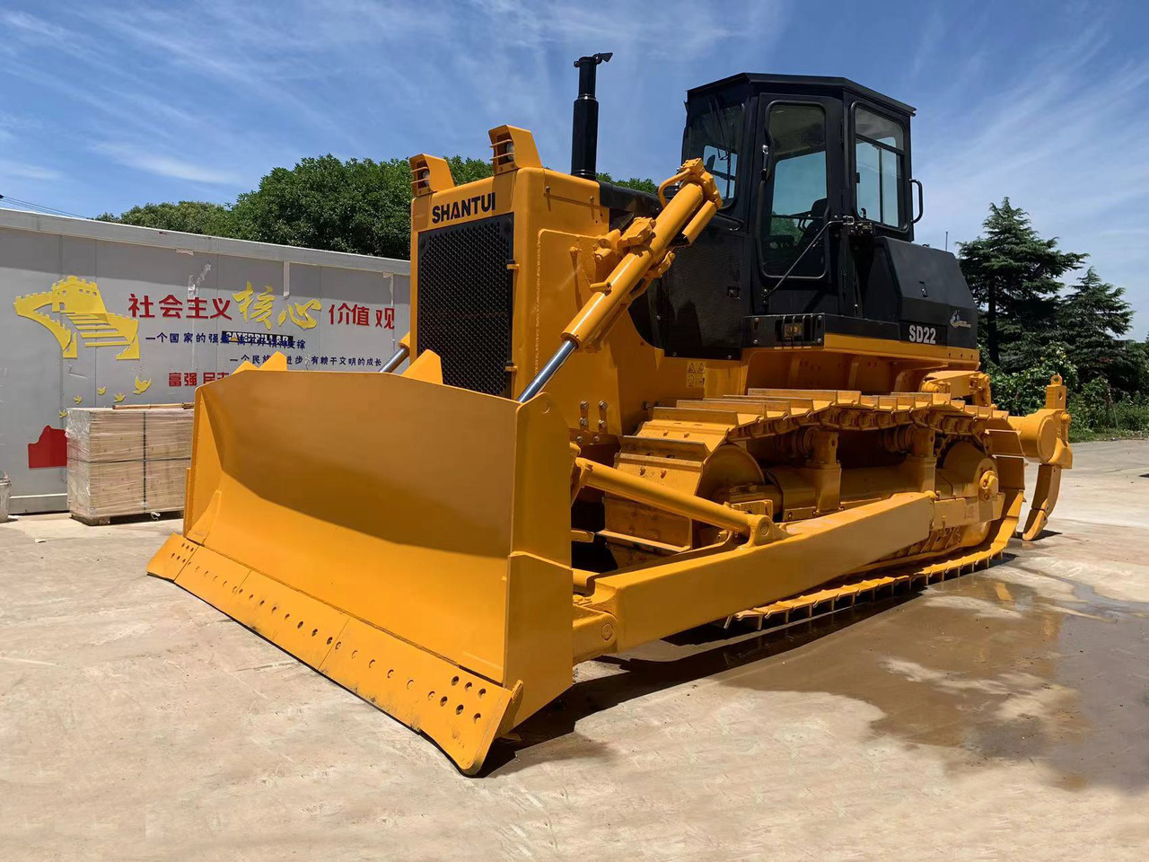 SHANTUI SD22 Bulldozer Good price on Sale - Buldozers: foto 1 SHANTUI SD22 Bulldozer Good price on Sale - Buldozers: foto 1