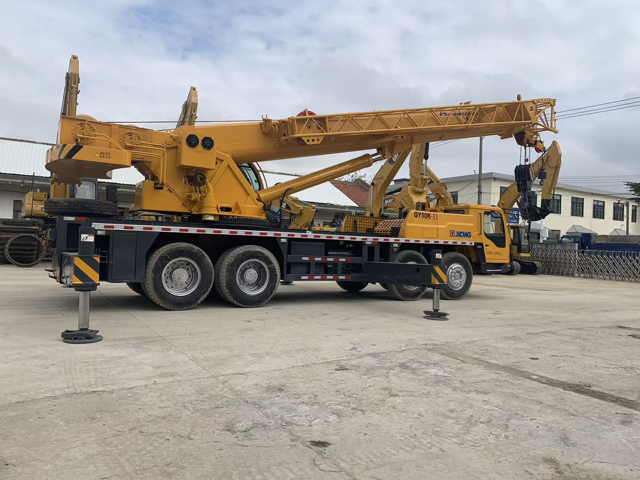 XCMG QY50K-2 Good Price 50 ton Truck Crane - Autoceltnis: foto 4 XCMG QY50K-2 Good Price 50 ton Truck Crane - Autoceltnis: foto 4