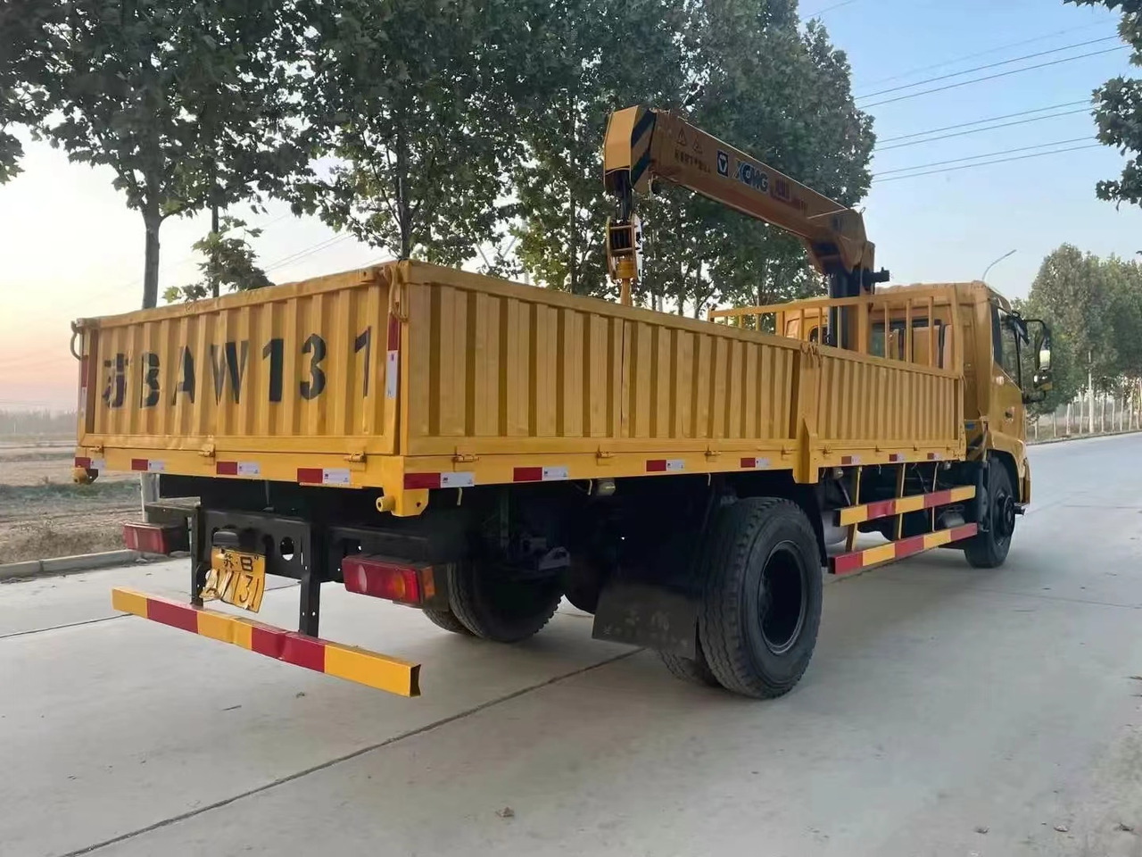 XCMG Second Hand Condition 5 ton Truck-mounted Crane with Cummins Engine - Autoceltnis: foto 1 XCMG Second Hand Condition 5 ton Truck-mounted Crane with Cummins Engine - Autoceltnis: foto 1