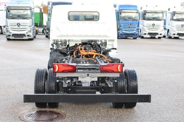 FUSO Canter 4C15E - Šasija kravas automašīna: foto 4 FUSO Canter 4C15E - Šasija kravas automašīna: foto 4