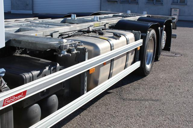 Mercedes-Benz Actros 2548LL HUBRAHMEN - Konteineru vedējs/ Kravas automašīna ar noņemamā virsbūve: foto 4 Mercedes-Benz Actros 2548LL HUBRAHMEN - Konteineru vedējs/ Kravas automašīna ar noņemamā virsbūve: foto 4