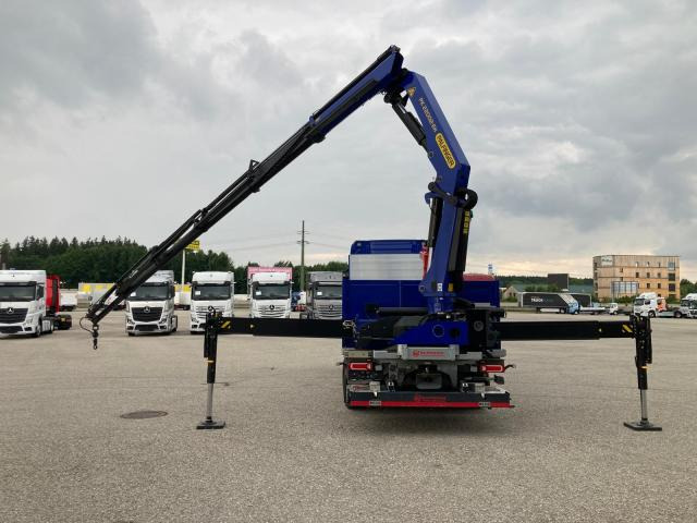 Bortu kravas automašīna/ Platforma, Kravas auto ar manipulatoru Mercedes-Benz Actros 2551LL PK22002: foto 9