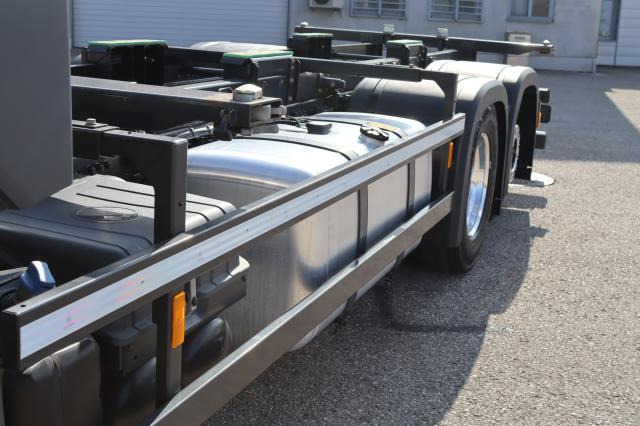 Mercedes-Benz Actros 2553 L - Konteineru vedējs/ Kravas automašīna ar noņemamā virsbūve: foto 4 Mercedes-Benz Actros 2553 L - Konteineru vedējs/ Kravas automašīna ar noņemamā virsbūve: foto 4