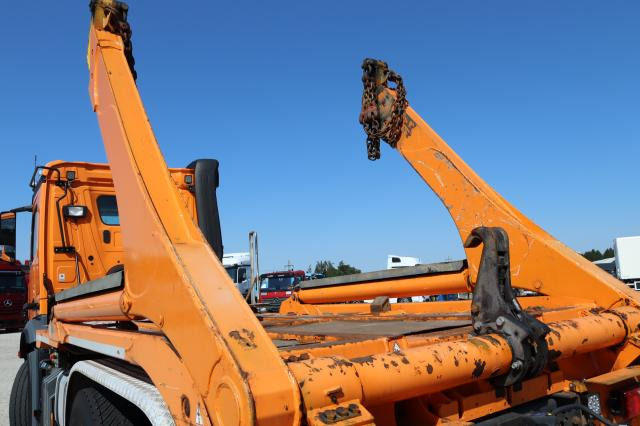 Mercedes-Benz Arocs 3353K ABSETZER - Būvgružu konteineru vedējs: foto 5 Mercedes-Benz Arocs 3353K ABSETZER - Būvgružu konteineru vedējs: foto 5