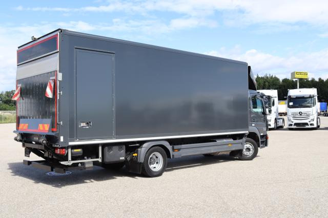 Mercedes-Benz Atego 1223 L - Kravas automašīna ar slēgto virsbūvi: foto 4 Mercedes-Benz Atego 1223 L - Kravas automašīna ar slēgto virsbūvi: foto 4