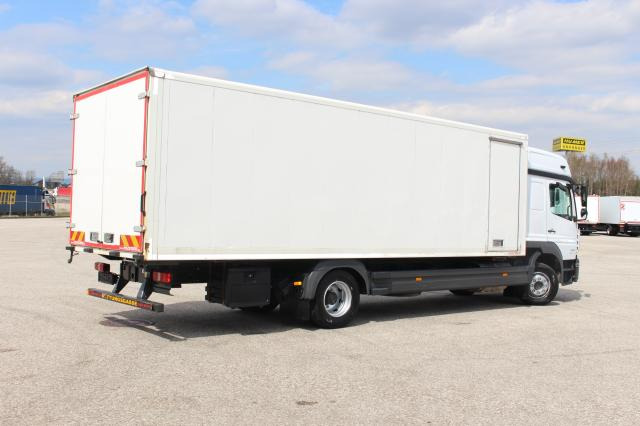 Mercedes-Benz Atego 1224L - Kravas automašīna ar slēgto virsbūvi: foto 3 Mercedes-Benz Atego 1224L - Kravas automašīna ar slēgto virsbūvi: foto 3