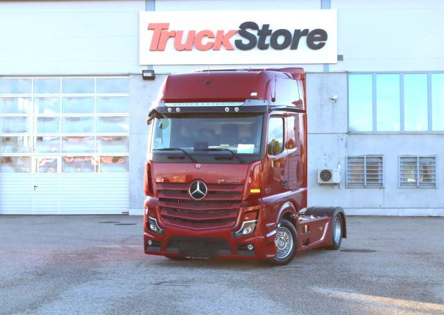 Mercedes-Benz Actros 1853 - Vilcējs: foto 1 Mercedes-Benz Actros 1853 - Vilcējs: foto 1