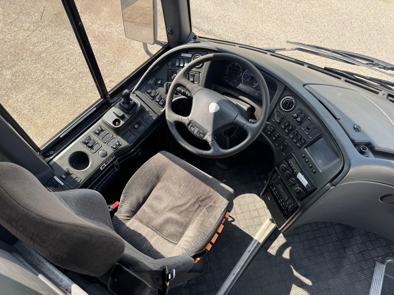 SCANIA OmniExpress 360 - Starppilsētu autobuss: foto 5 SCANIA OmniExpress 360 - Starppilsētu autobuss: foto 5