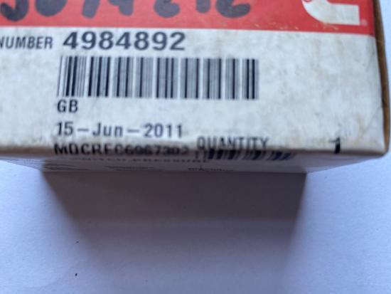 Cummins Oil pressure switch 4984892 4065465 O&K 3691272 - Dzinējs un rezerves daļas - Celtniecības tehnika: foto 1 Cummins Oil pressure switch 4984892 4065465 O&K 3691272 - Dzinējs un rezerves daļas - Celtniecības tehnika: foto 1