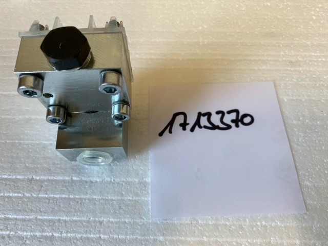 O&K Terex CNH control valve 1713370 1455434 - Rezerves daļa - Ekskavators: foto 3 O&K Terex CNH control valve 1713370 1455434 - Rezerves daļa - Ekskavators: foto 3