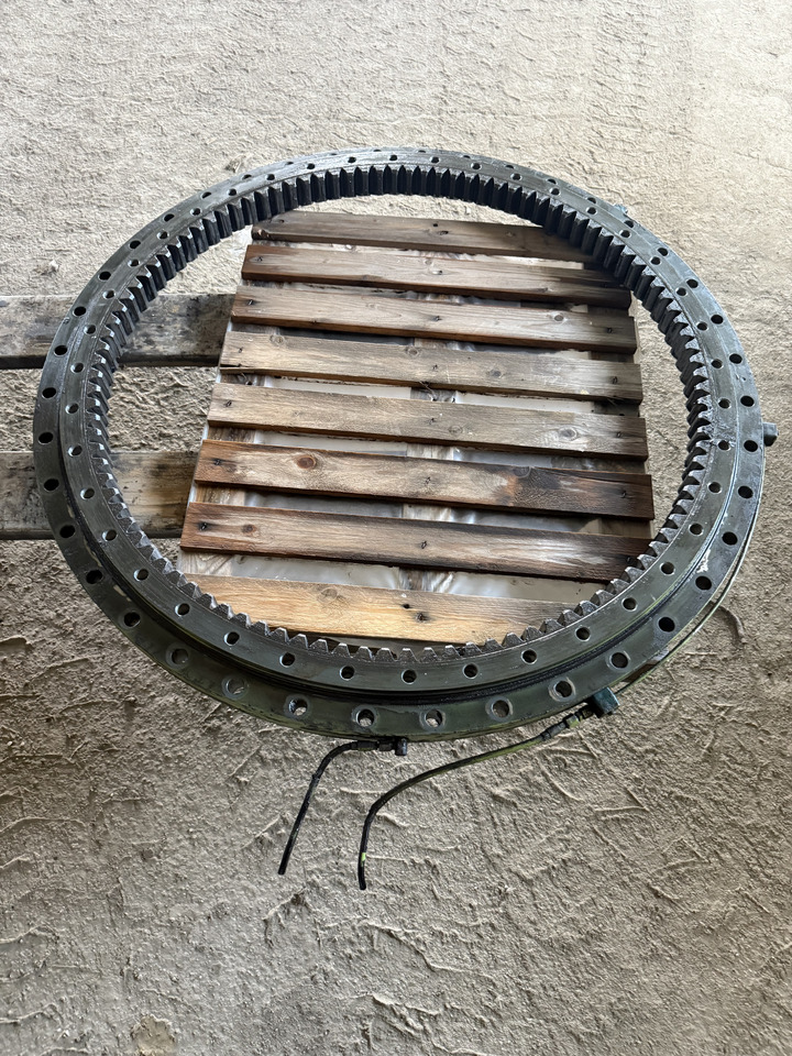 LIEBHERR - Devēja gredzens - Ekskavators: foto 1 LIEBHERR - Devēja gredzens - Ekskavators: foto 1