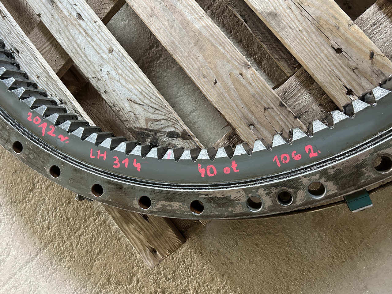 Liebherr A314 litronic - Devēja gredzens - Ekskavators: foto 2 Liebherr A314 litronic - Devēja gredzens - Ekskavators: foto 2