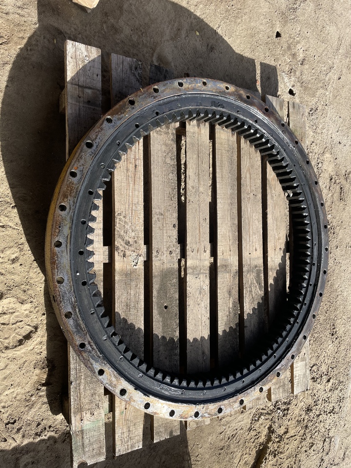 NEW HOLLAND MH PLUS - Devēja gredzens: foto 3 NEW HOLLAND MH PLUS - Devēja gredzens: foto 3