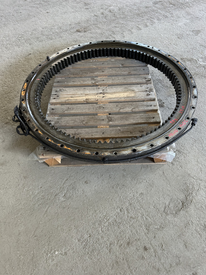 Volvo EW140C - Devēja gredzens - Riteņu ekskavators: foto 1 Volvo EW140C - Devēja gredzens - Riteņu ekskavators: foto 1