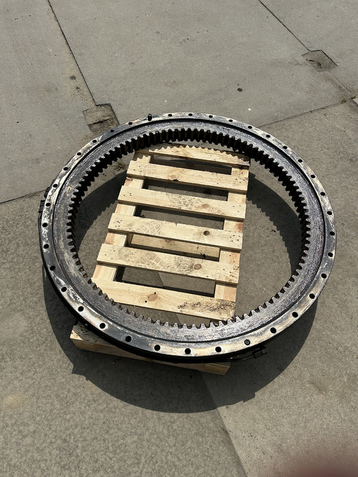 Volvo EW140C - Devēja gredzens - Ekskavators: foto 2 Volvo EW140C - Devēja gredzens - Ekskavators: foto 2