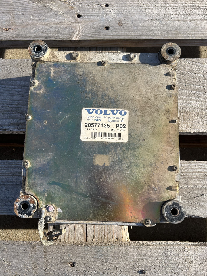 Volvo EW160B - Elektroniskais vadības bloks (ECU) - Riteņu ekskavators: foto 3 Volvo EW160B - Elektroniskais vadības bloks (ECU) - Riteņu ekskavators: foto 3