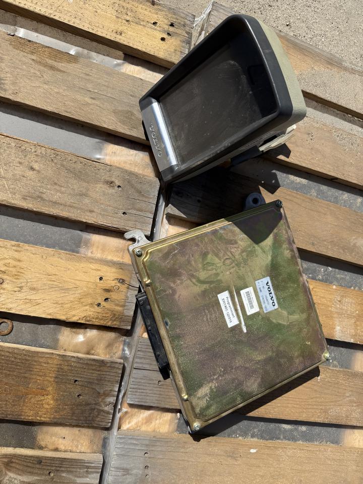 Volvo Monitor, wyświetlacz - Elektroniskais vadības bloks (ECU) - Ekskavators: foto 5 Volvo Monitor, wyświetlacz - Elektroniskais vadības bloks (ECU) - Ekskavators: foto 5