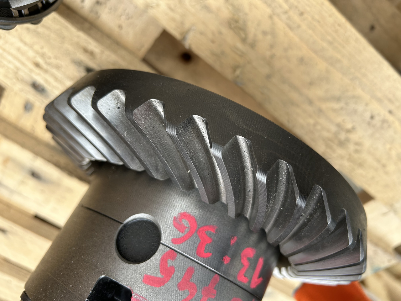 ZF CAT M312 - Diferenciālis - Ekskavators: foto 4 ZF CAT M312 - Diferenciālis - Ekskavators: foto 4