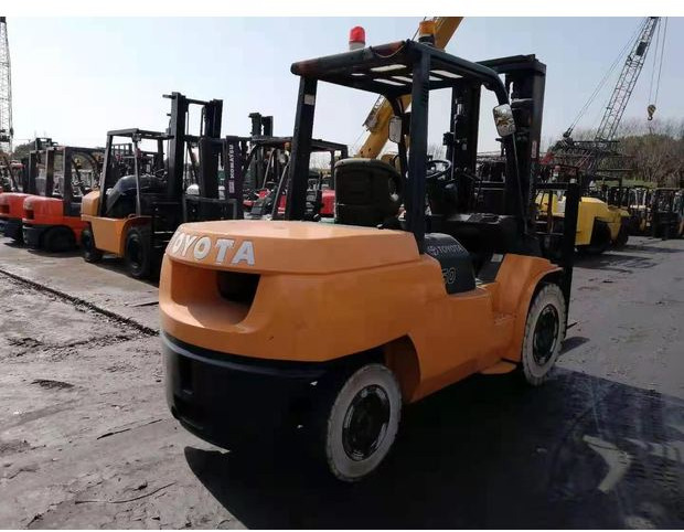 2016 Toyota 7FD50 - Autokrāvējs: foto 1 2016 Toyota 7FD50 - Autokrāvējs: foto 1