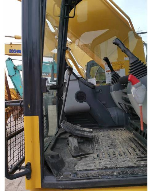 2020 Komatsu PC220-8 - Kāpurķēžu ekskavators: foto 5 2020 Komatsu PC220-8 - Kāpurķēžu ekskavators: foto 5