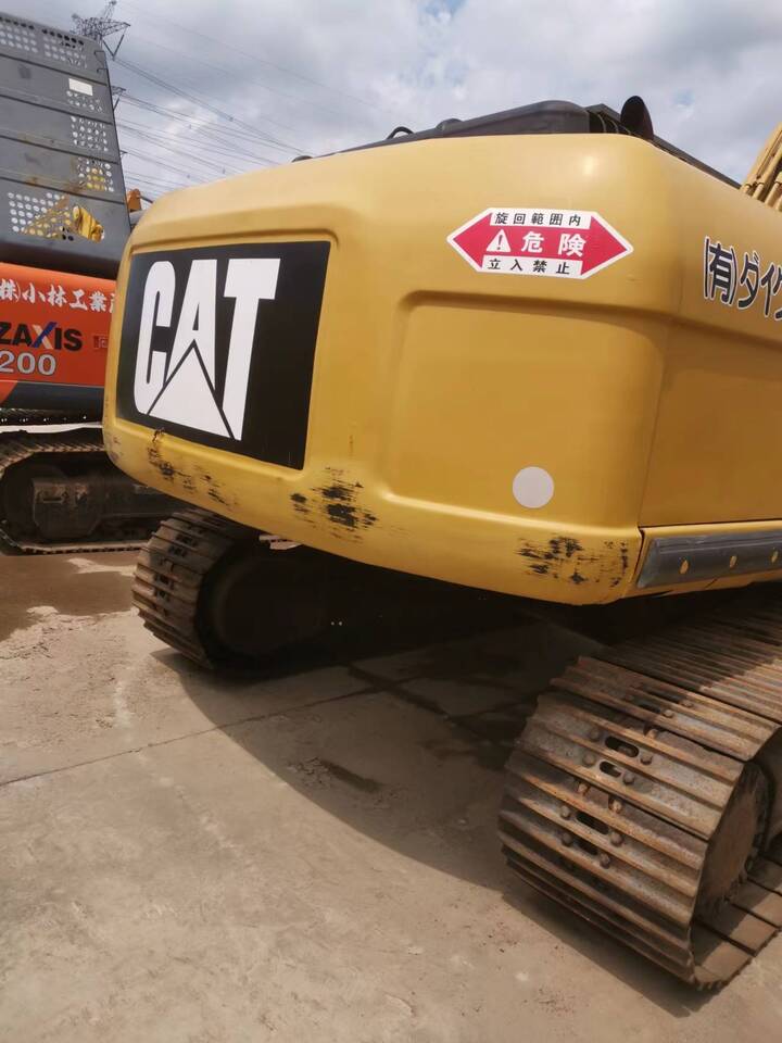 Caterpillar 323D - Kāpurķēžu ekskavators: foto 2 Caterpillar 323D - Kāpurķēžu ekskavators: foto 2