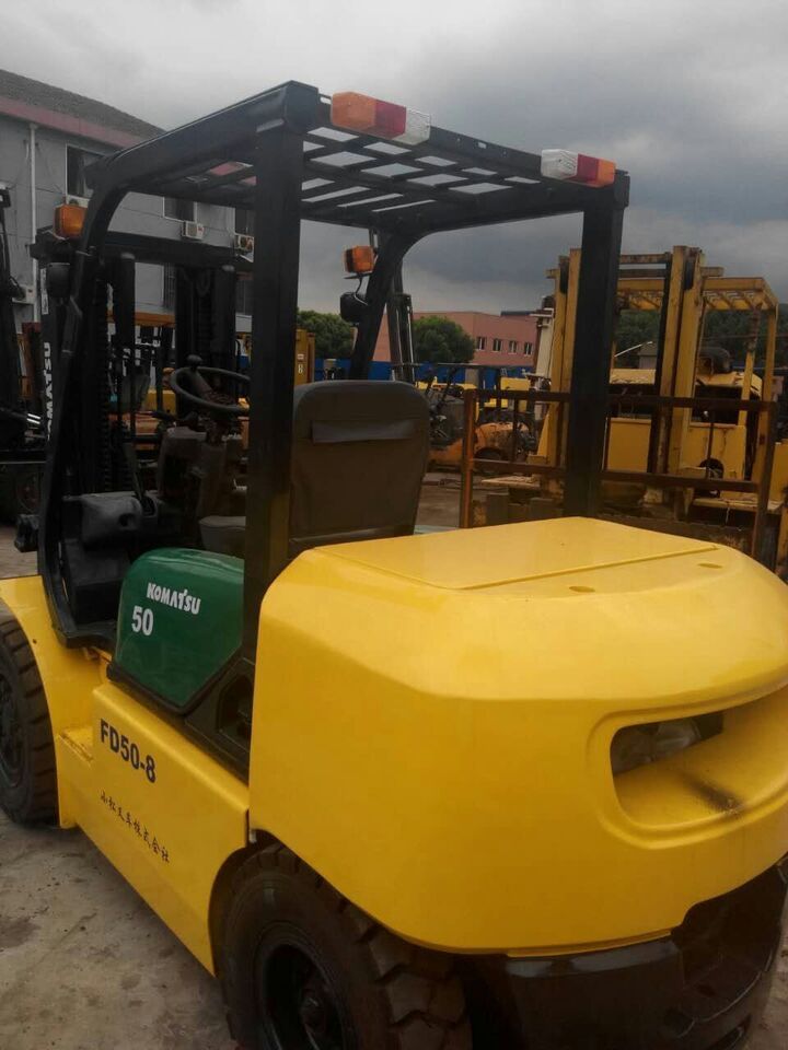 Komatsu FD50 - Autokrāvējs: foto 3 Komatsu FD50 - Autokrāvējs: foto 3