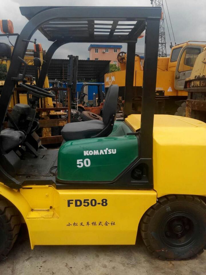 Komatsu FD50 - Autokrāvējs: foto 2 Komatsu FD50 - Autokrāvējs: foto 2