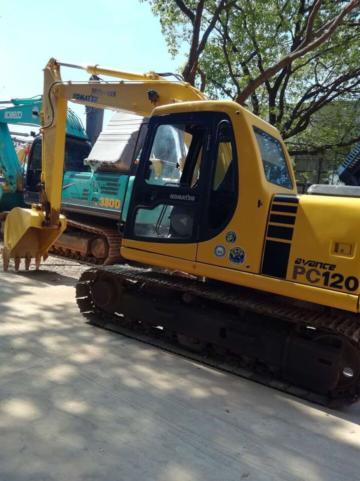 Komatsu PC120-6 līzingu Komatsu PC120-6: foto 6