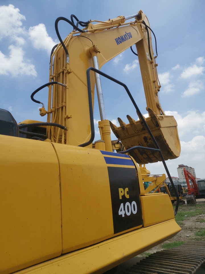 Kāpurķēžu ekskavators Komatsu PC400-8: foto 8