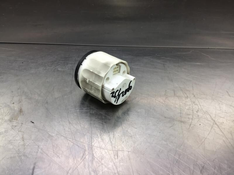 Liebherr A316 Li / A314 Li / A312 Li / A309 Li / A311 Li / R317 Li / R313 Li - Mērinstrumentu panelis: foto 1 Liebherr A316 Li / A314 Li / A312 Li / A309 Li / A311 Li / R317 Li / R313 Li - Mērinstrumentu panelis: foto 1