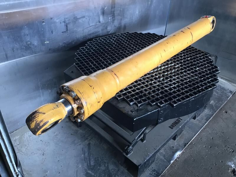 Liebherr A914 Li / A914B Li / R914 - Hidrauliskais cilindrs: foto 3 Liebherr A914 Li / A914B Li / R914 - Hidrauliskais cilindrs: foto 3